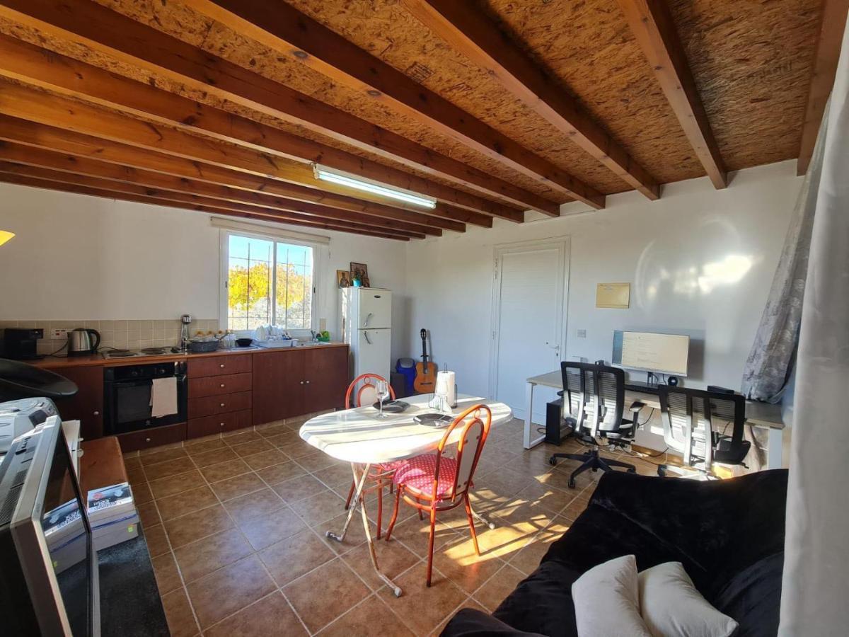Spacious Studio In Yeroskipou Koloni Eksteriør billede